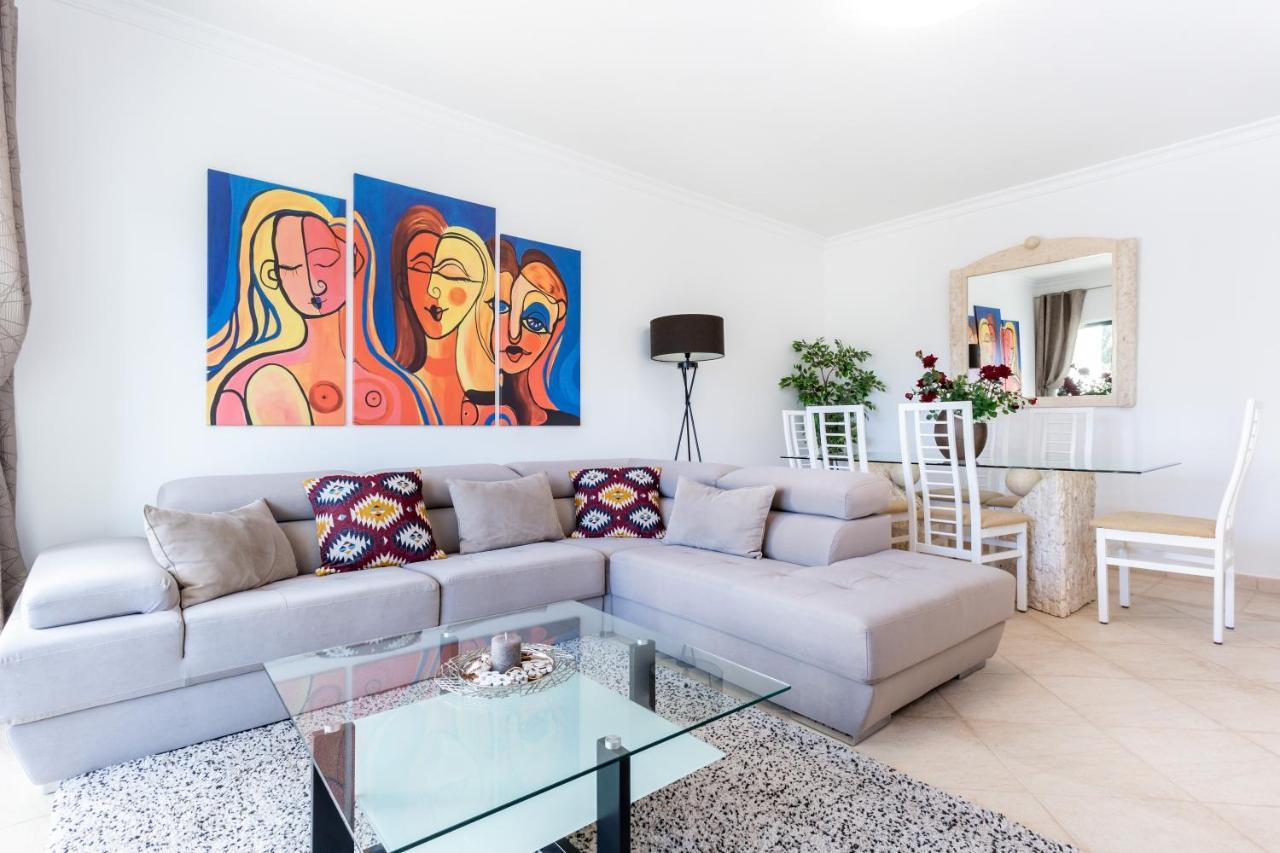 Sacha'S Sweet Home, Lovely 2 Bedroom Apartment, Walking Distance To Town, Beach And Marina 라고스 외부 사진