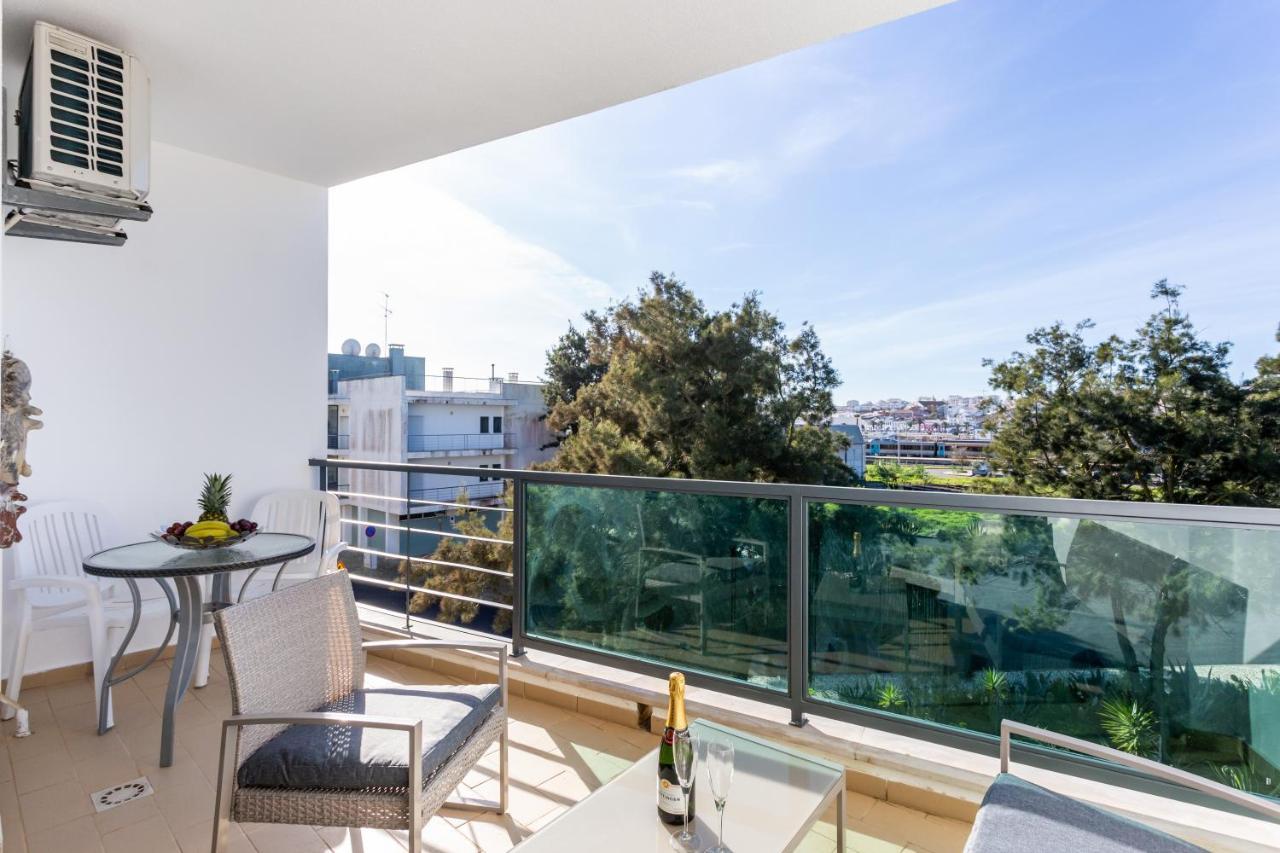 Sacha'S Sweet Home, Lovely 2 Bedroom Apartment, Walking Distance To Town, Beach And Marina 라고스 외부 사진