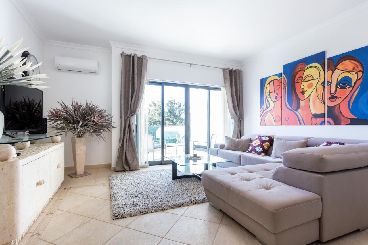 Sacha'S Sweet Home, Lovely 2 Bedroom Apartment, Walking Distance To Town, Beach And Marina 라고스 외부 사진